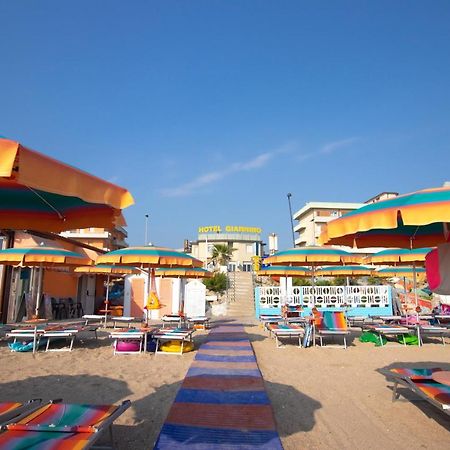 Hotel Giannino Порто-Реканаті Екстер'єр фото