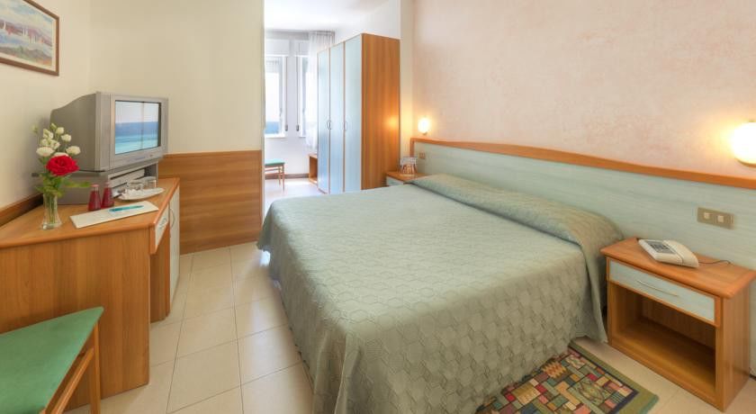 Hotel Giannino Порто-Реканаті Екстер'єр фото
