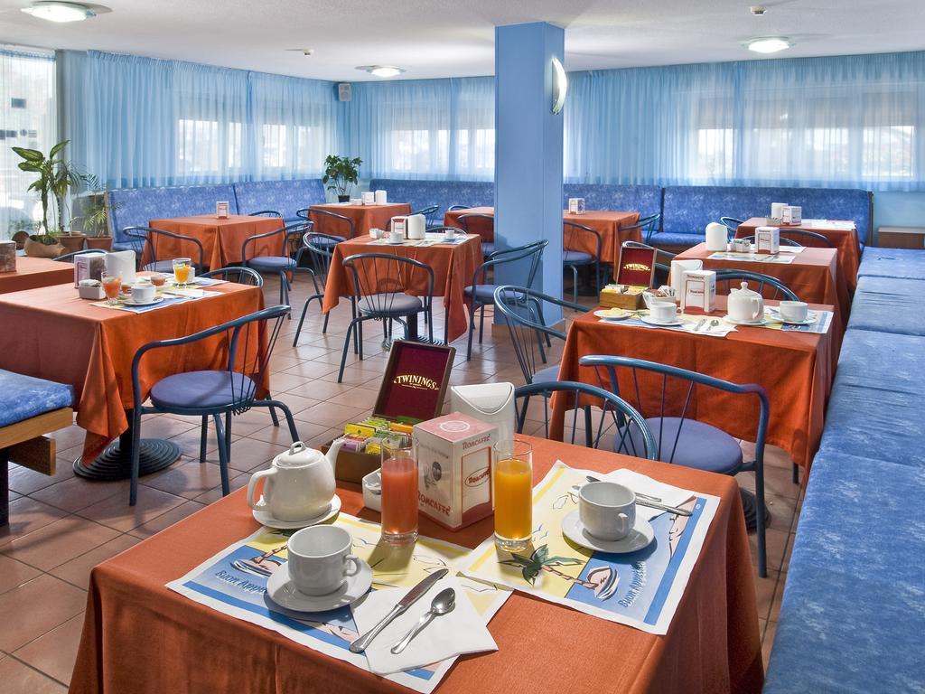 Hotel Giannino Порто-Реканаті Екстер'єр фото