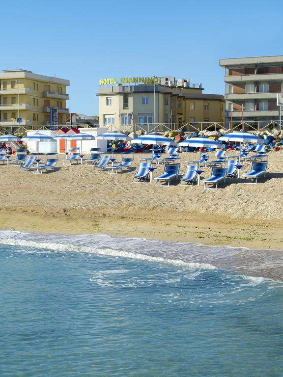 Hotel Giannino Порто-Реканаті Екстер'єр фото