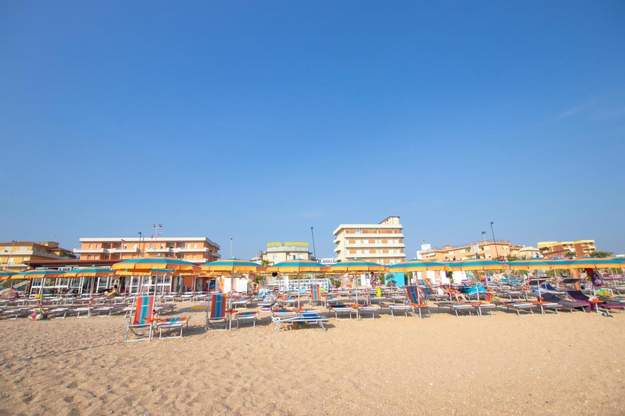 Hotel Giannino Порто-Реканаті Екстер'єр фото